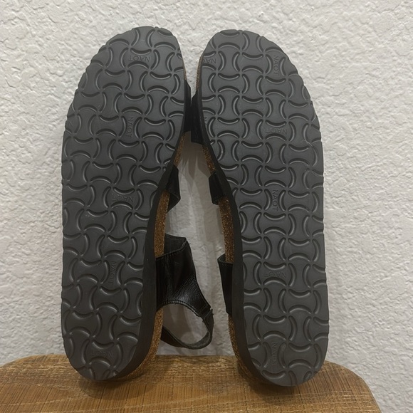 NAOT Pamela Black Leather Sandals Size 12 - Picture 7 of 7